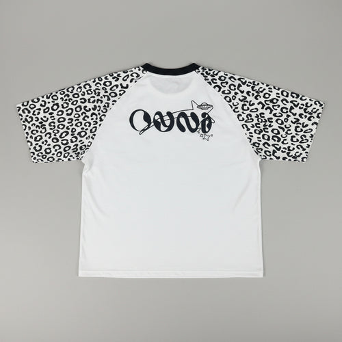 T-shirt Snow Panthera OVNI NEVER NORMAL blanc à manches imprimé léopard noir et blanc